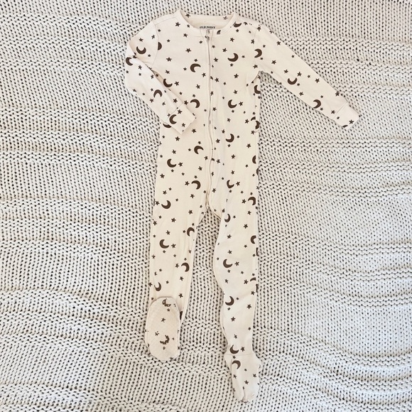 Old Navy Moon and Stars Onesie Unisex Pajama Toddler 3T - Picture 1 of 4